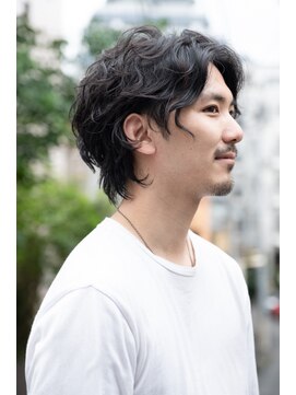 大人の男性にちょうどいいミディアムパーマスタイル L ポールワークス 初台 Pourl Works のヘアカタログ ホットペッパービューティー