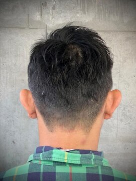 バーバーバー 八広(BARBER-BAR) 大人ベリーショート　【バーバーバー　八広】
