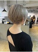 おしゃれカッコイイ!ショートのハイトーン_white beige_