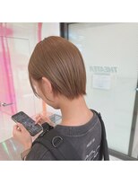 シアター 札幌大通り(THEATER) ミルクティーベージュ モカベージュ 丸みショート