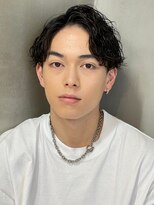 フィフス 名駅(fifth) S字のカールが人気のセンターパート×波巻きスパイラルパーマ