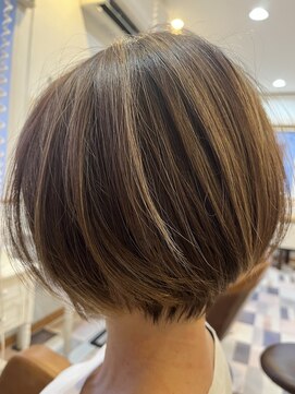 コンシェルジュ ショートボブ