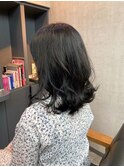 シンプルだけどこなれ感たっぷりの大人ウェーブ