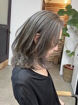 ソエル(Soell)&nbsp;脱白髪染めハイライト 白髪ぼかし レイヤーカット くせ毛 50代