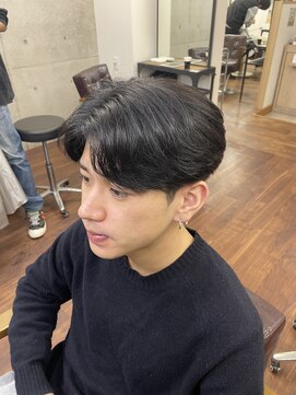 メルシー トータル ブランディング サロン(merci TOTAL BRANDING SALON) メンズ 刈り上げセンターパート