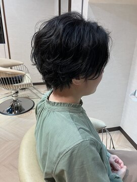 トモ(tomo.) ゆるふわパーマ