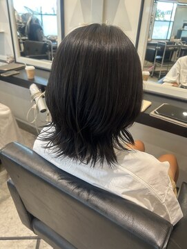 アパカバール 鳳店(Apa kabar) 外はねくびれスタイル