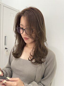 ジーナ 福岡天神(Zina) 柔らかレイヤーミディアム(Zina福岡天神)