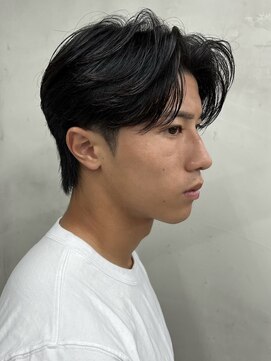 ニコ トウキョウ 渋谷(nico TOKYO) 刈り上げセンターパートテーパーフェードカットニュアンスパーマ