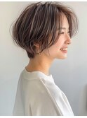 ショートボブ