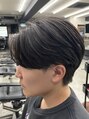ウェイビーエフティフィフス 横浜西口(WAVEY ft.fifth) ラフに決まるセンターパートはビジネスマンにも◎