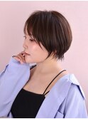抜け感プラスの大人美人丸みショートボブ