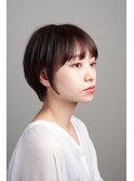 ピンクハッシュカットくびれショートヨシンモリ