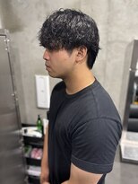 クロム(CHROM)&nbsp;黒髪×強めシャドウパーマ