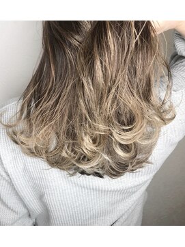 ウル(Ulu) エアタッチバレイヤージュ