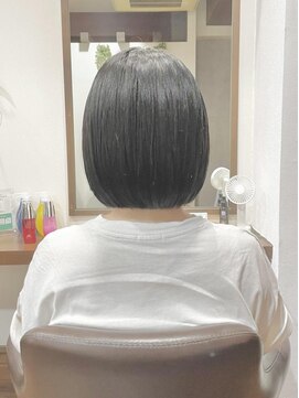 カラープロデュースバイアルバ(color produce byALBA) カラーなしでも髪質改善でツヤ髪ボブ