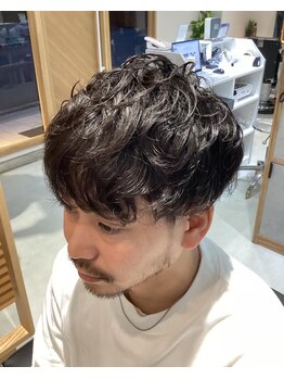 アールオム(R...homme)の写真/気になる白髪も自然に馴染ませるカラーでおしゃれにカバーし年齢と共に変化する髪のお悩みも自身の魅力へ☆