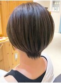 20代30代40代ナチュラルハイライトアッシュブラウンショートボブ
