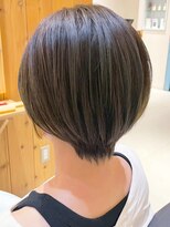 タイズ(ties) 20代30代40代ナチュラルハイライトアッシュブラウンショートボブ
