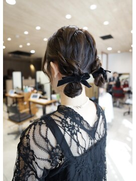 ミューズ バイ ケンジ(MUSE by KENJE) ツインアレンジ/ヘアセット/ヘアアレンジ