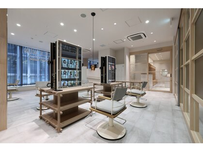 ティエナビューティー ONE FUKUOKA BLDG .店(TIENA BEAUTY)の写真