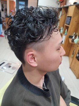 ファミリーズ 竹の山店の写真/骨格や髪質を見極め、トレンドのバーバースタイルをご提案！再現性の高さで忙しい朝もキマる☆