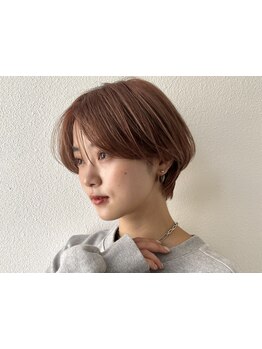 大人ショート×Garland ヌケ感ある柔らかショートが人気♪顔回りのcutと前髪cutは洗練された上品Style◎