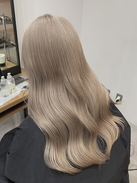 ウル 岡山駅店(ULu.) ハイトーンホワイトミルクティーベージュヌーディーカラー岡山駅