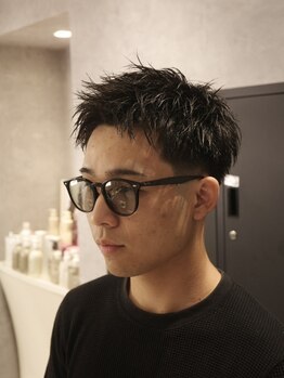 ホワイト(WHITE)の写真/コスパ◎メンズカットも得意なサロン！通いやすい価格で、こまめなメンテナンスもお気軽にご来店頂けます◎