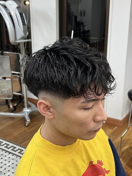ザデイトウキョウ 表参道 青山(THE DAY TOKYO) MEN'S HAIR/ニュアンスパーマ/スキンフェード/表参道駅