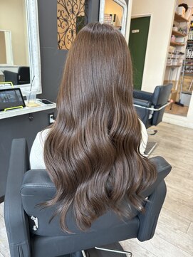 ユラ(YURA) ブリーチなしダブルカラー　グレーブラウン【姫路/姫路駅】