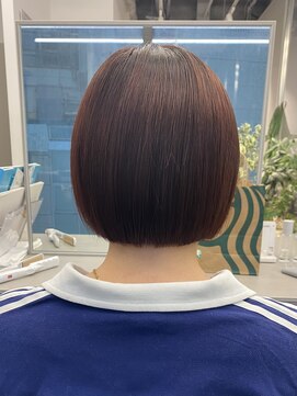 トリッカ シブヤ(TRICCA SHIBUYA) 艶髪ブラウン×切りっぱなしボブ