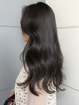 ヘアーアイストゥーレ(HAIR ICI TRE) 透明感オリーブ秋冬カラーブリーチなしカラー担当渡辺聖