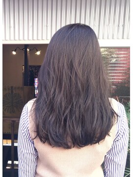 ロイ プラスアティック(roi ＋attic) 谷町6丁目美容室◇異空間美容室roi-◆