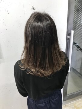 ロク 高田馬場(lok) ナチュラルグラデーション／Noブリーチ【ロク 高田馬場】あらい