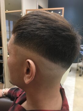 ヘアサロンアンドヘアメイクディー(hair salon hair make D) 仙台D　ブロンドスキンフェード　サマークロップｓｔｙｌｅ