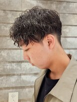 ニアウ 伊勢崎連取店(Niau)&nbsp;刈り上げ前下りショートセンターパートツイストスパイラルパーマ