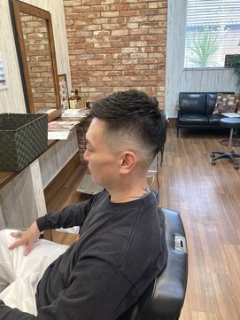 ライズヘアー(RISE HAIR) スキンフェード＋アイロンパーマ