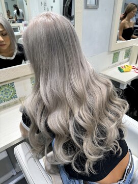 ラピス 池袋(Lapis) ホワイトグレージュ