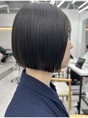 切りっぱなしボブ/ブルーブラック/ミニボブ/似合わせカット