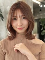 くびれレイヤー/ミディアムボブ/透明感カラー/大人可愛い