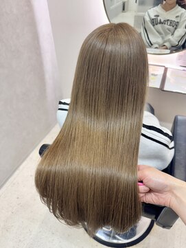 トッカ ヘアアンドトリートメント バイ リウム(tocca hair&treatment by Rium) ミルクティーグレージュ×髪質改善トリートメント
