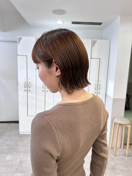 メルバイグラフ 梅田(mel by GRAFF) ぱつっと外はねボブ