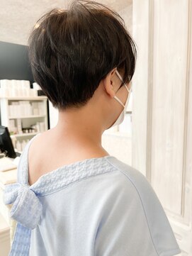 キャアリー(Caary) 福山市人気キャアリー大人刈り上げショート、ベリーショート