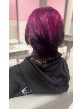 シャルティア 岩国(SHALLTIA) ハイトーン/デザインカラー/ビビッドカラー/ピンク/ウルフカット