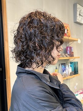 ナループロア ハチ(Nalu pu loa hachi) 黒髪パーマ/ハードパーマ/くるくるパーマ/ボブパーマ/パーマ女子