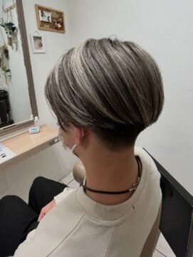 アッシュ 八王子みなみ野店(Ash) メンズ　ショート　ハイライト　イルミナ