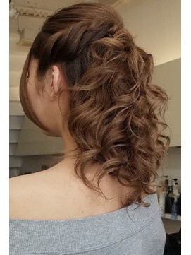 イザワ ヘアメイクサロン(izawa) ハーフアップ☆セット