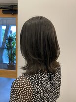 リリアーナ(LILIANA)&nbsp;【LILIANA】グレージュ×外ハネミディ