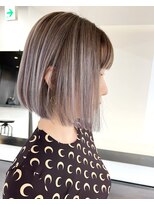 ルーヴェ(LOWE)&nbsp;【なつみ】バレイヤージュ大人ホワイトミルクティベージュ